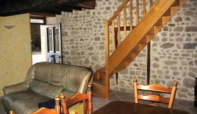 Country cottage in Auvergne (air-conditioned)