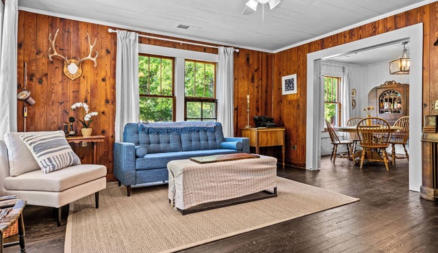 Country 2 BDR Cottage Sleeps 6