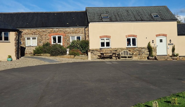 Country Barn With Private Garden & Games Room! Fantastic for Families or Groups