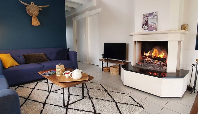 COUNTRY-BASQUE: House for 6 with 3 bathrooms and private services