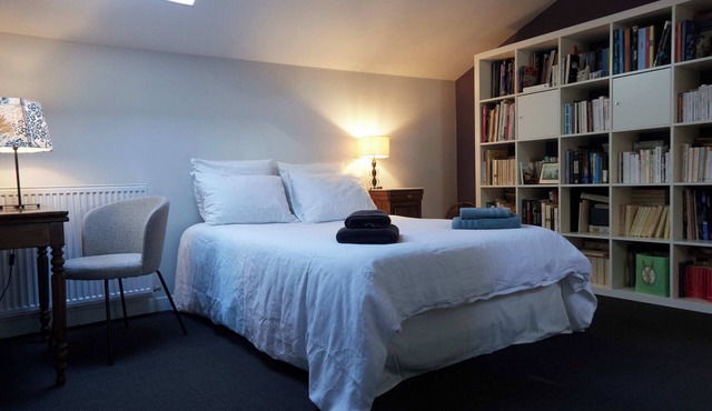 Country bed and breakfast in the city