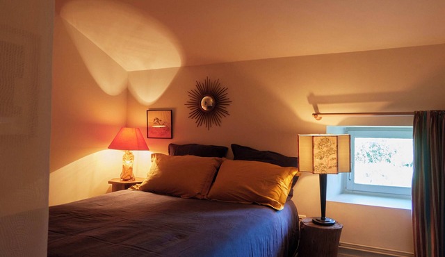 Country bed and breakfast in the city