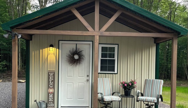 Country cabin 1. Minutes from Flight 93 Memorial/Mountain Ridge ATV Park.