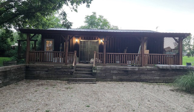 Country Cabin - Hot Tub - Free Kayaks - Gig Speed Internet - Fire Pit!