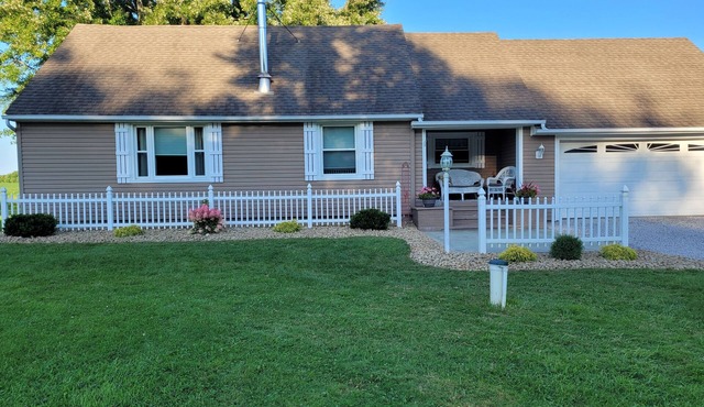 Country Cape Cod " Jefferson, Austinburg, Geneva"