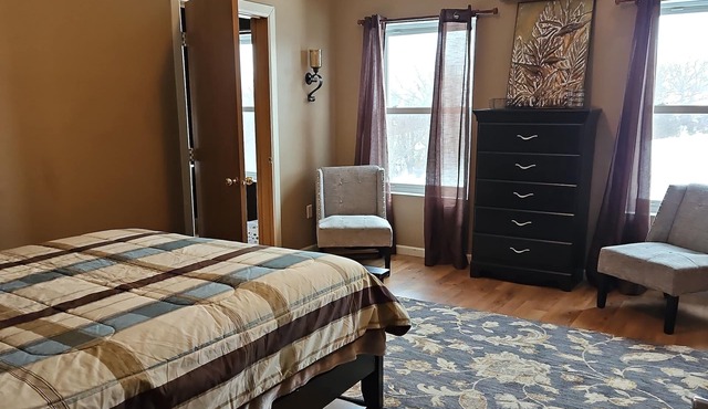 Country Charm in Sidney, Iowa. 56 acres of hiking and pet friendly.