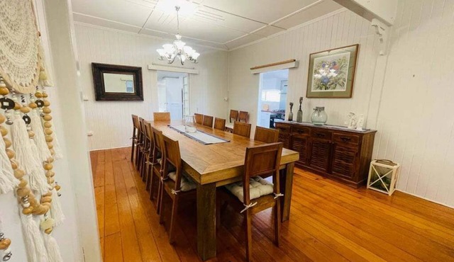 Country Charmer On Albert