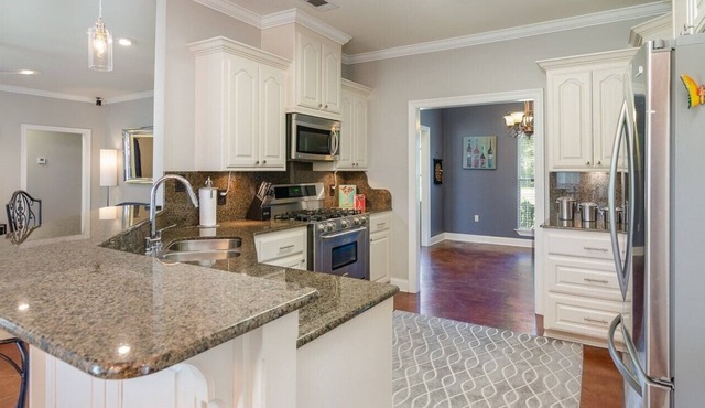 Country Chic, enjoy the quiet setting of country living.