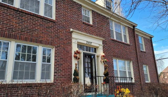 Country Club 2Bdrm Condo - Sheridan Blvd!