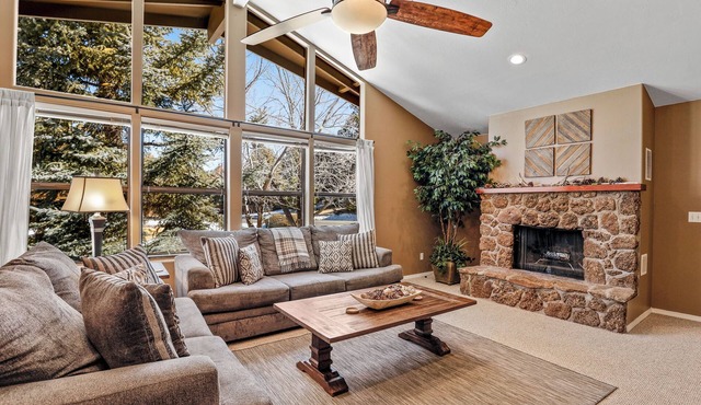 Country Club Bungalow, Sleeps 4
