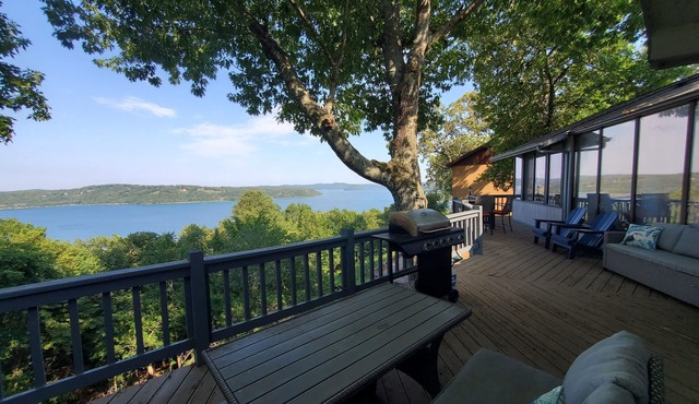 Country Club- Panoramic Lakeview & Access-Close to Boat Ramp!