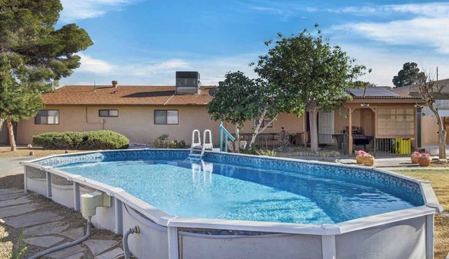 Country Club Spot: Pool & Games Steps from Strip!