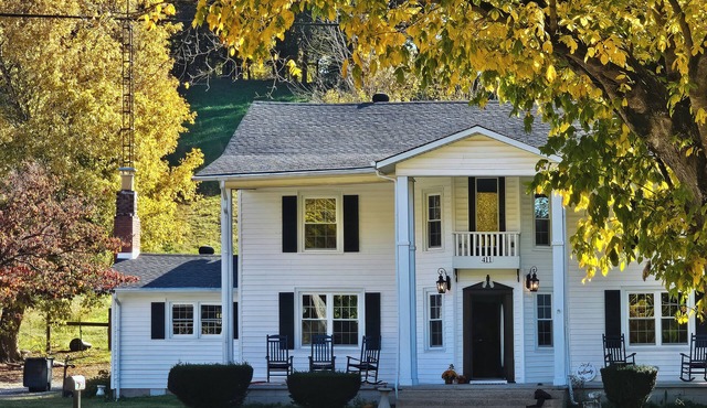 Country Colonial Retreat