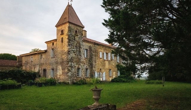 Country Comfort and Historic Charm