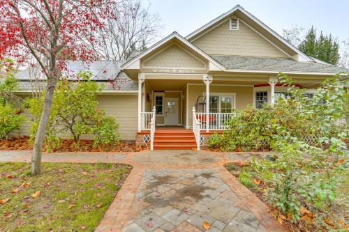 Country Comfort! Spacious Family Home By Red Bluff