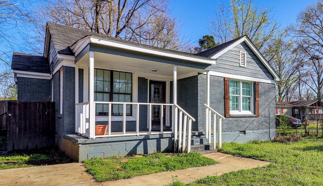Country Comforts & River Fun! Gallaway Home
