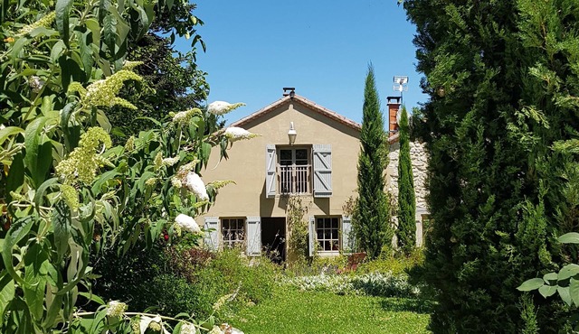 Country cottage 2-3 people with swimming pool