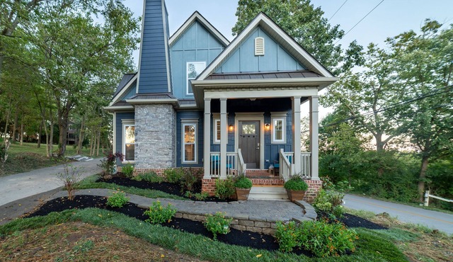 Country Cottage, 1 mile from Keeneland