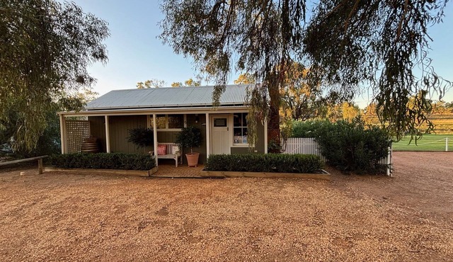 Country Cottage at Outback Cellar Dubbo