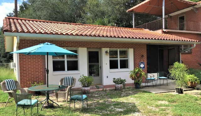 Country Cottage at Starr Lake - Sleeps 4