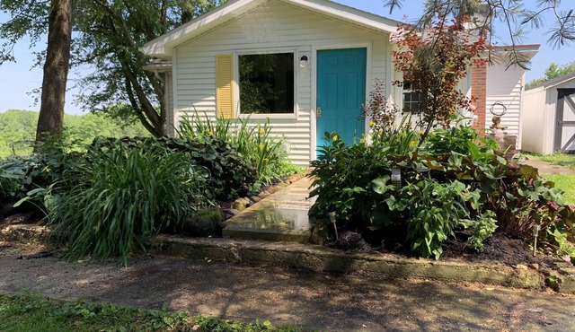 Country Cottage Farm Stay at Stoneycreek Acres