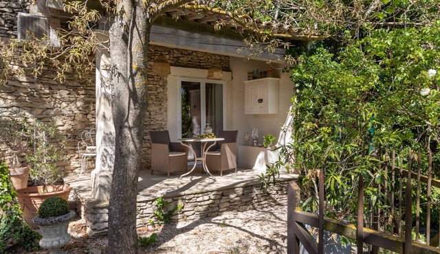 Country Cottage/Gite - LAGNES- ISLE-SUR-LA-SORGUE