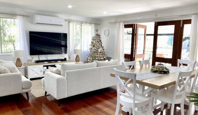 Country Cottage Heart of Redlands