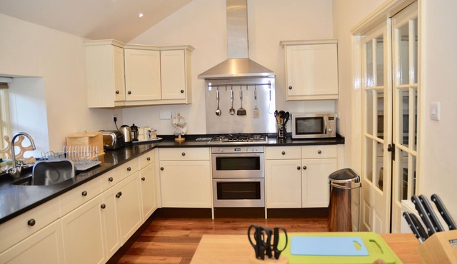 Country cottage in heart of the Lakes, perfect for a break in all seasons