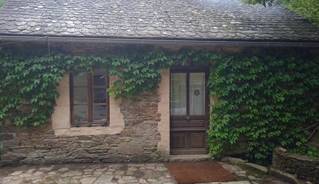 COUNTRY COTTAGE IN THE HEART OF NATURE