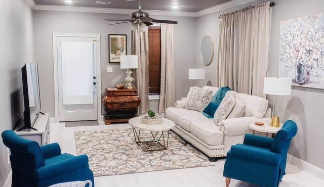 Country Cottage King Suite-7mi to Sports Complex