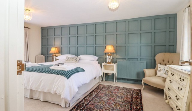 Country cottage, tranquil Romney Marsh. Views, large outside space