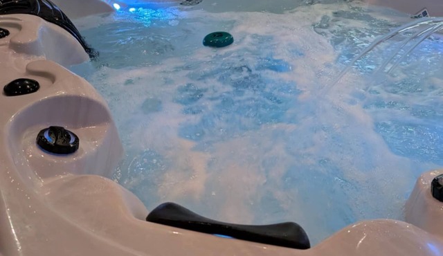 Country cottage with private SPA