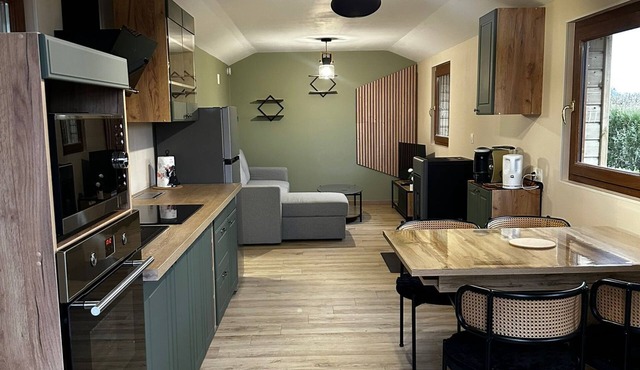 Country cottage with large grounds and terraces in very quiet location