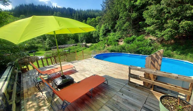 Country cottage with private pool