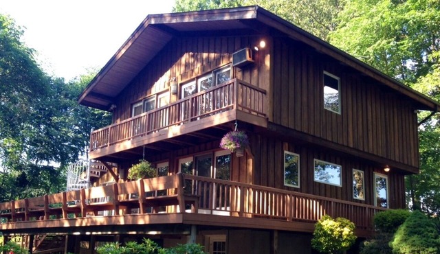 Country Coziness - Lancaster County private Cabin - Fire pit and Florida room