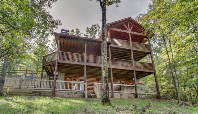 Country Dreams | Near Ocoee River | Hot Tub | Fire Pit
