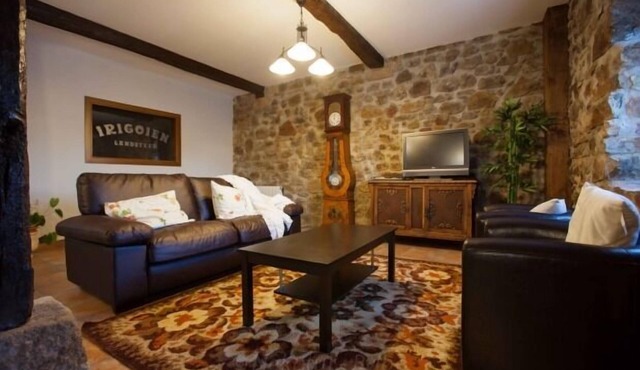Country house in San Sebastian, 7 km from the center, ideal for families Sansebasutian, chūshin-bu kara 7 km no kanto