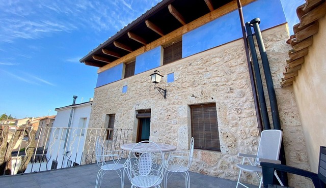 Country House 'La Mambla De La Ribera 1' with Mountain View, Shared Garden and Wi-Fi