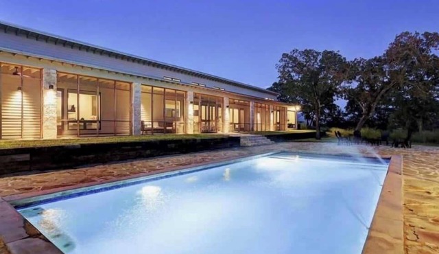 Country Escape | Firepit+Grill +Pool | Close to RT