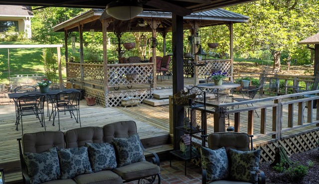 COUNTRY ESCAPE! Minutes from Pickwick Lake and Downtown Corinth!