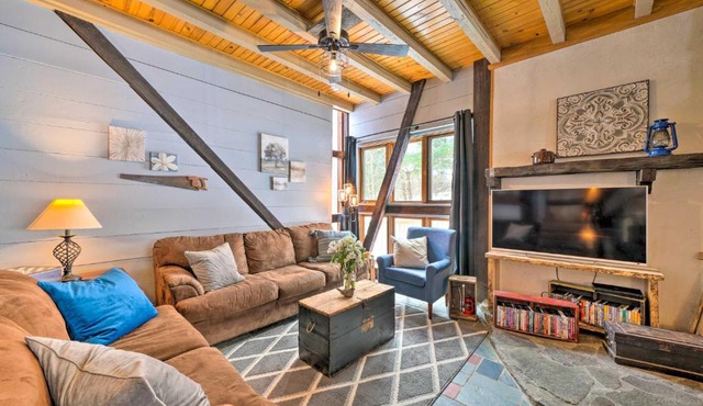 Country Escape with Fire Pit Near French Creek!