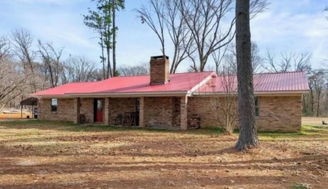 Country Escape with Pool, Fire Pit + 3 Acres