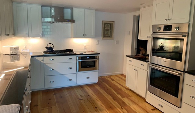 country estate with tennis court /pool