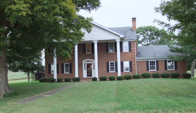 Country Farm Home, Travel the Bourbon Trail, & Historic Site