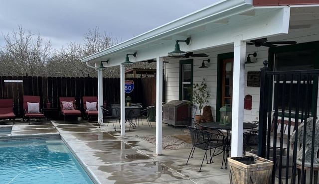 Country Farmhouse close to Wineries, Restaurants, & Farm stands