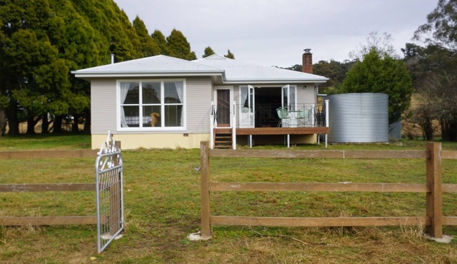 Country farmhouse retreat Taralga/Bannaby