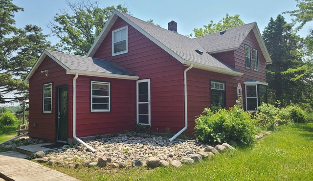 Country Farmhouse at 14 Hands Farm