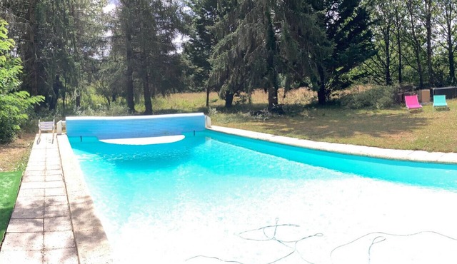 Country House 'The Sanctuary' with Private Pool, Private Garden and Wi-Fi