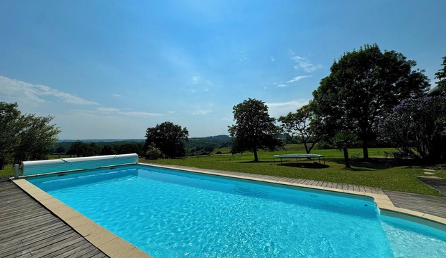 Country house with character, ideal for holidays with family or friends.