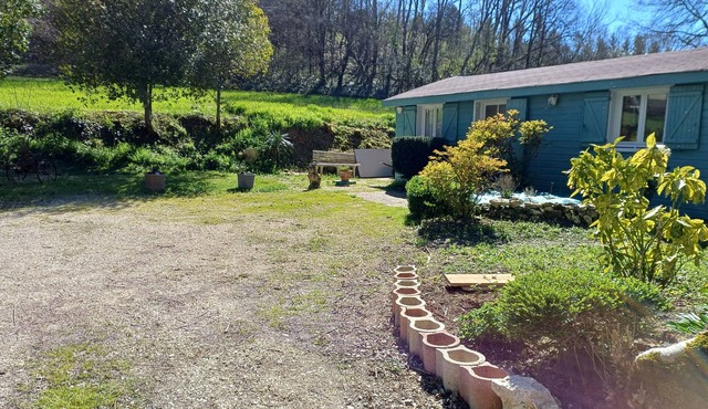 Country House "Maison Pittoresque, Chalet" with Private Terrace, Garden and Air Conditioning